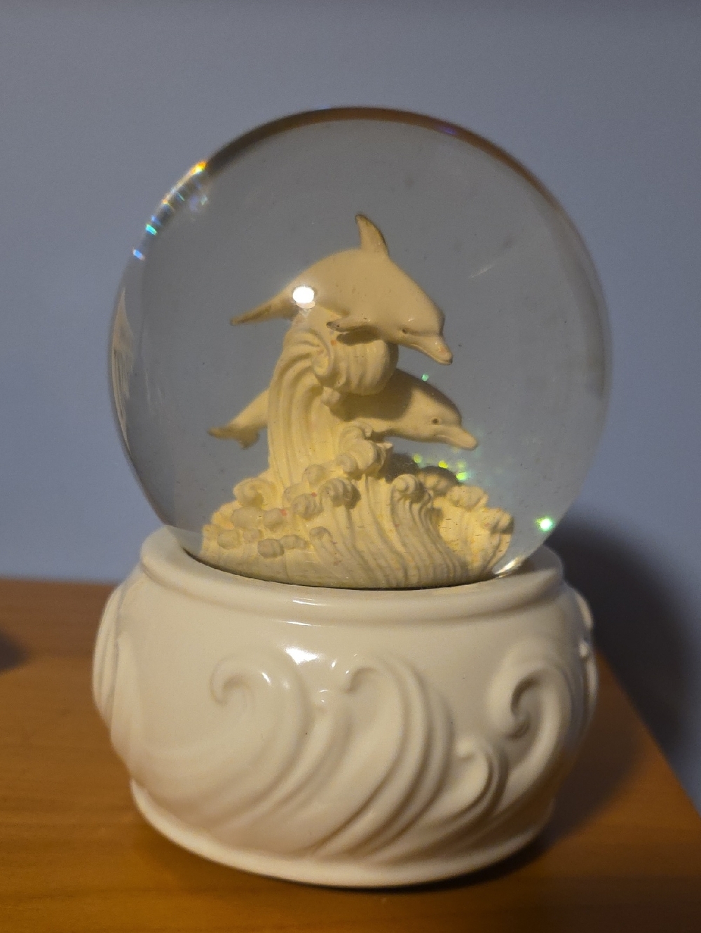 Dolphin Musical Snow Globe - Picture 3 of 3